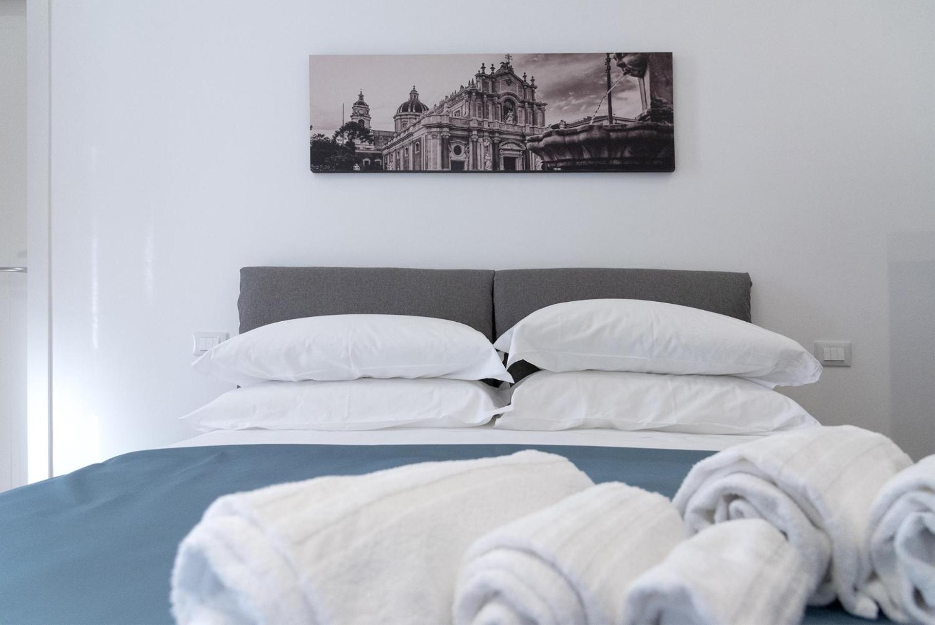 Civicocento Charming Rooms Catania Exterior photo